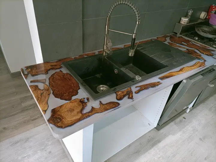 Oeuvre en bois, n° 21